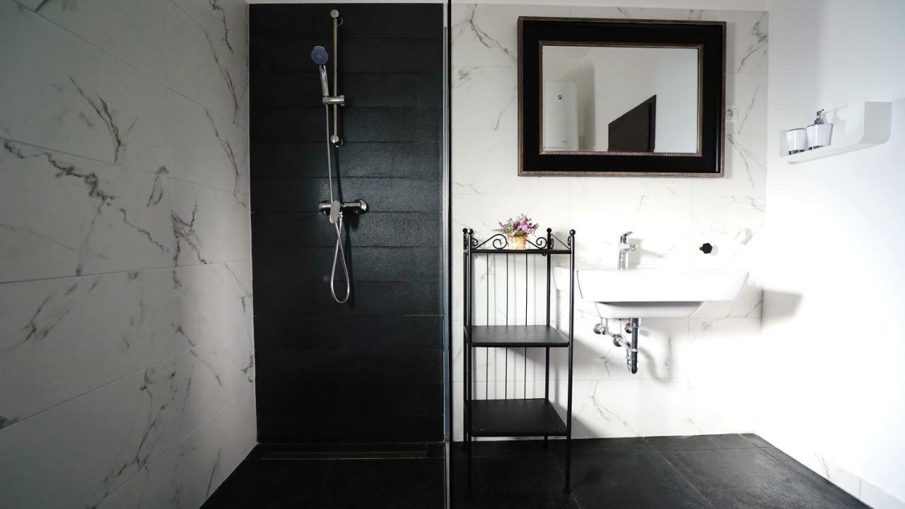 Casa Gremar Appartement Pjescana Uvala Buitenkant foto