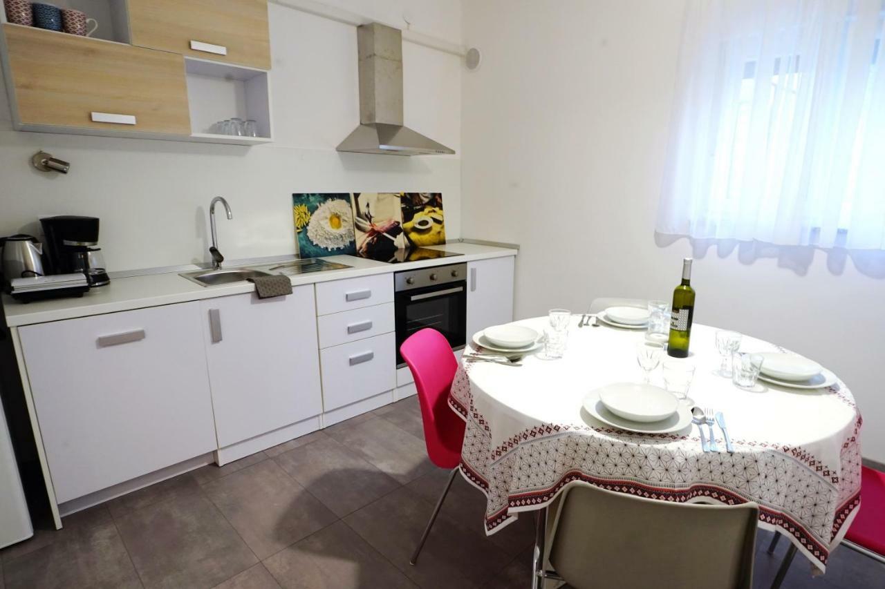 Casa Gremar Appartement Pjescana Uvala Buitenkant foto